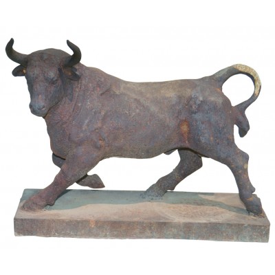 Garden metal animal statue cast iron bull statue supplier